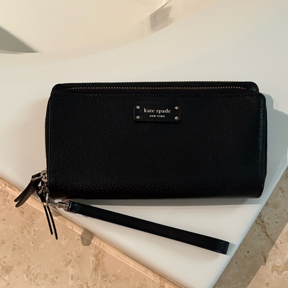 Kate Spade Black Double-Zip Wristlet